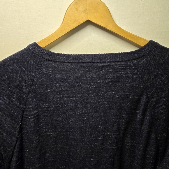 J. Crew Men’s Medium Navy Blue V-Neck Pullover Sweater - Picture 9 of 9